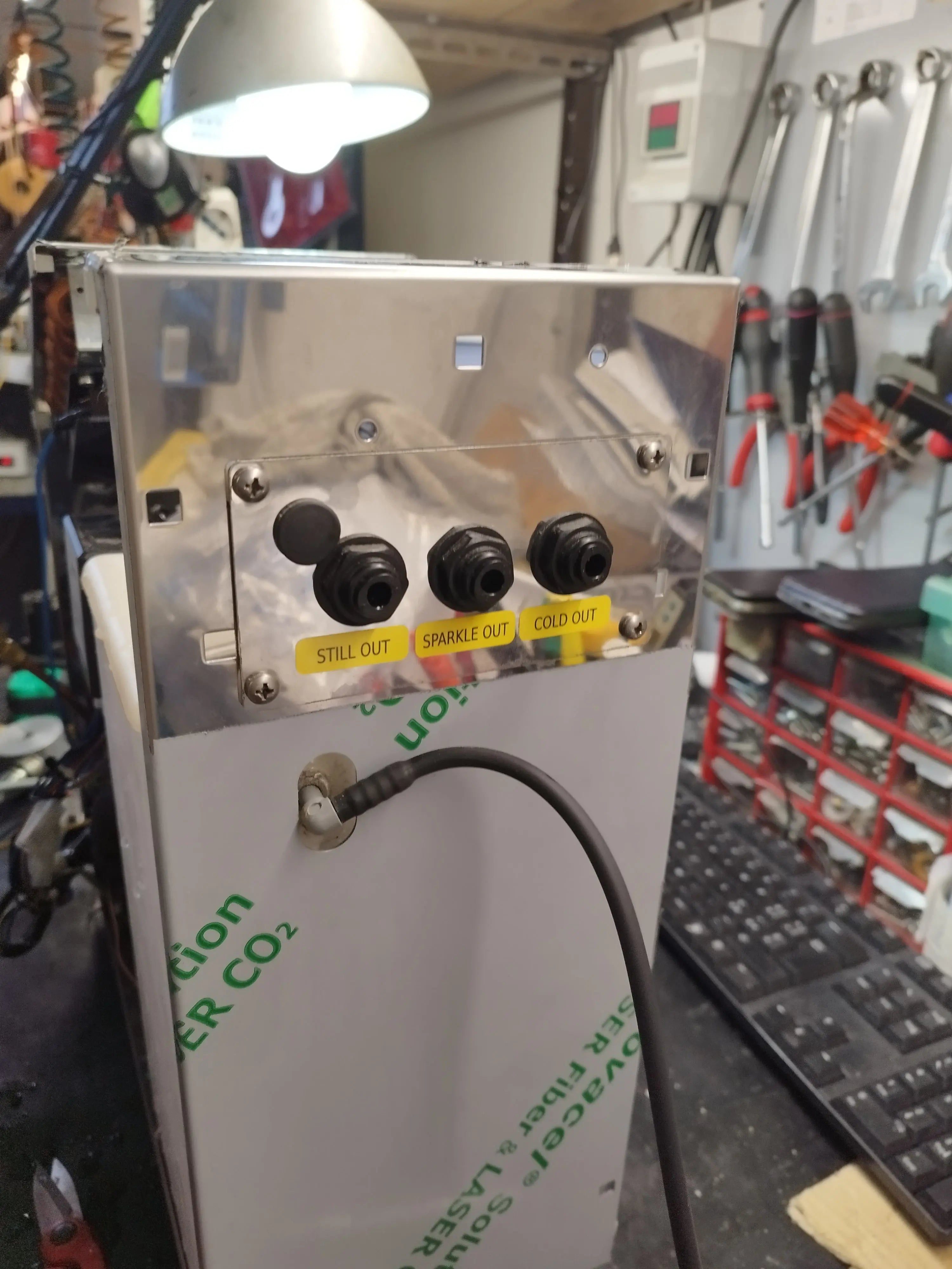 I Segreti del Frigogasatore: Come Funziona Questo Magico Dispositivo per L'Acqua Ennebiservice