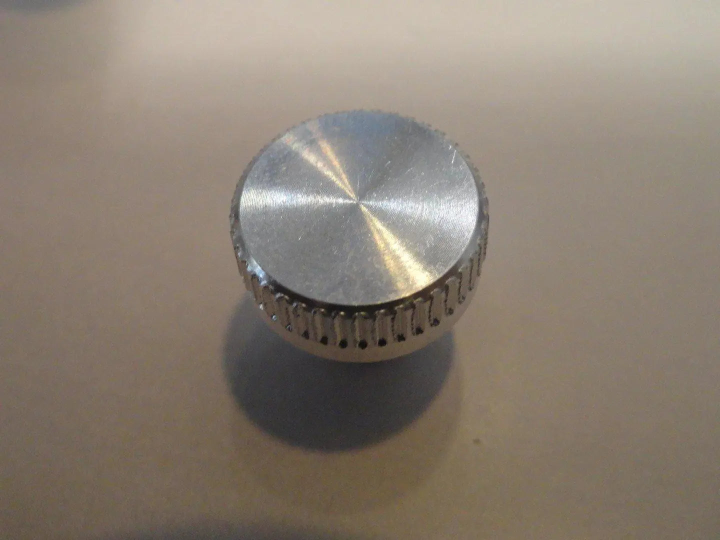 Bottone vite alluminio per parafette o barra pressamerce affettatrice Rgv RGV